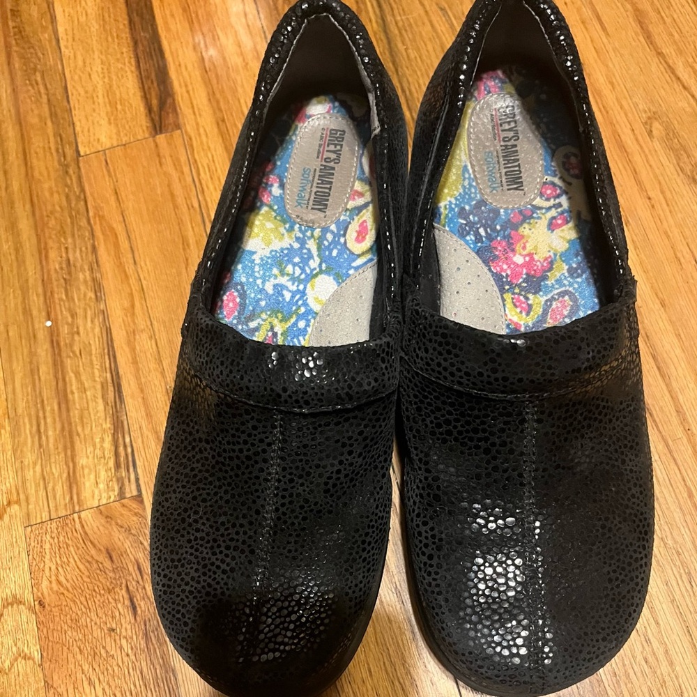 Grey's Anatomy Black Comfort Slip-On Shoes - Size 8.5 - Very Comfy! - Picture 4 of 5